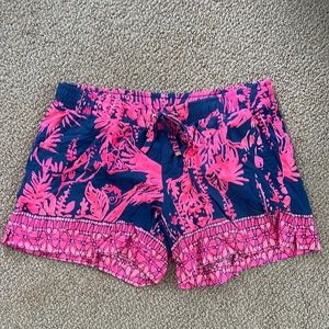 Womens casual lilly shorts size s